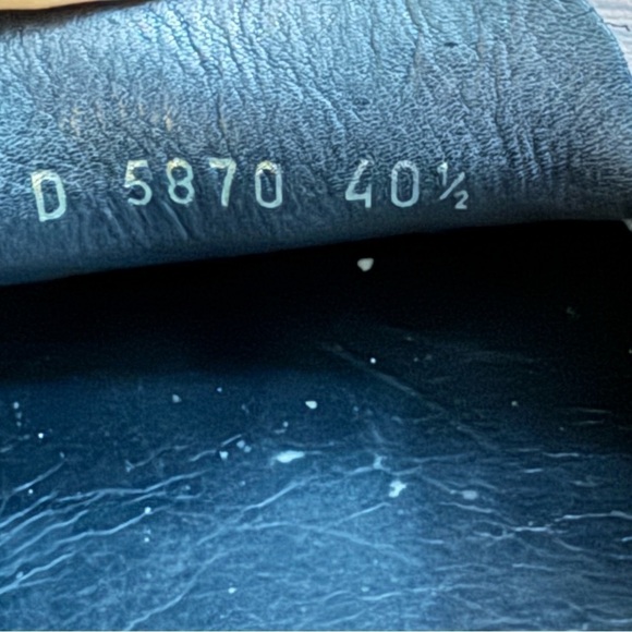 🍁SALE🍁PRADA Black Leather Slip-on Loafers Size 40.5 - Picture 7 of 13